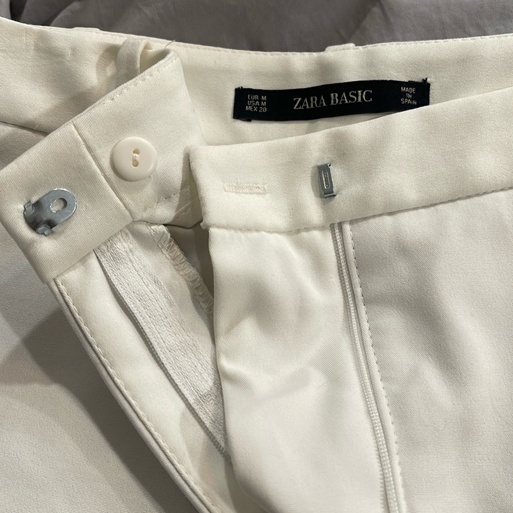 Off-white dressy shorts